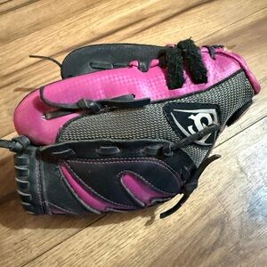 Girls 10.5” softball Glove